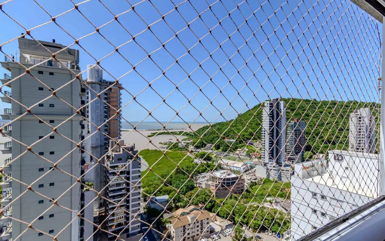 Seu Novo Estilo de Vida no Bairro Fazenda: Apartamento Home Club de Alto Padrão