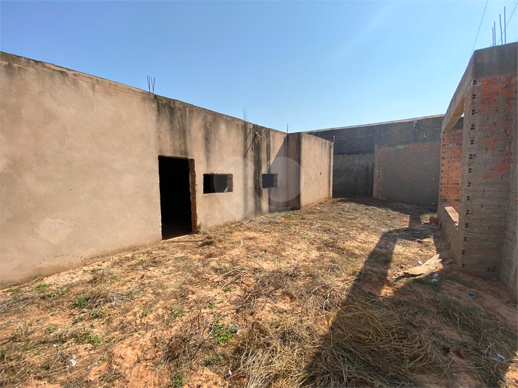 Prédio Inteiro de 395m² no bairro Jardim Ubirama, em Lençóis Paulista