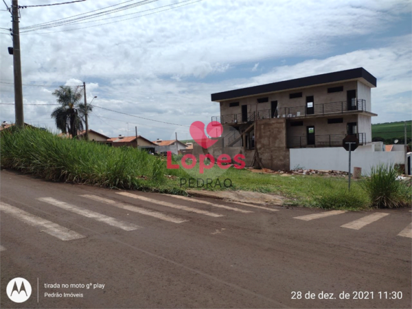 Lote/Terreno de 485m² no bairro Antonio Lopes, em Lençóis Paulista