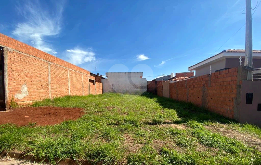 Lote/Terreno de 212m² no bairro Jardim Planalto, em Lençóis Paulista