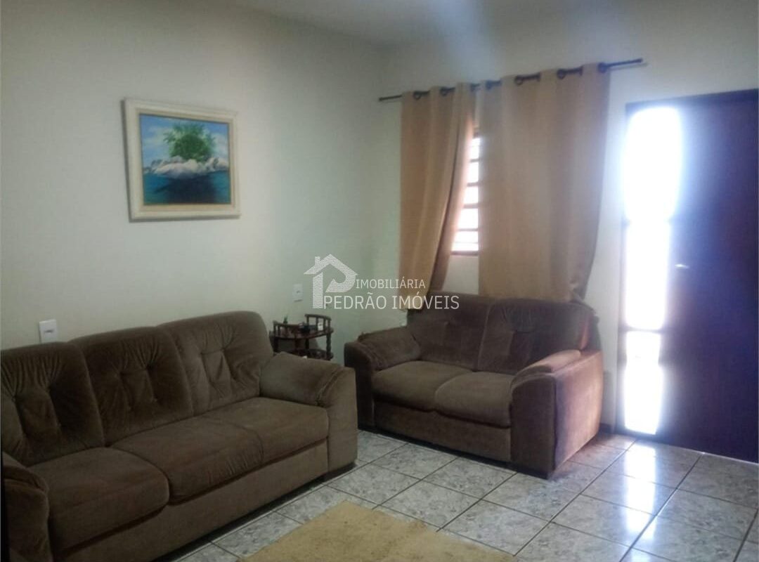 Casa de 3 quartos, 180m² no bairro Vila Éden, em Lençóis Paulista