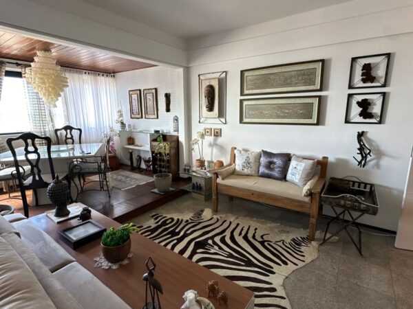 Vende-se belo apartamento com 3 Suites em Manaira, com vista definitiva para o mar