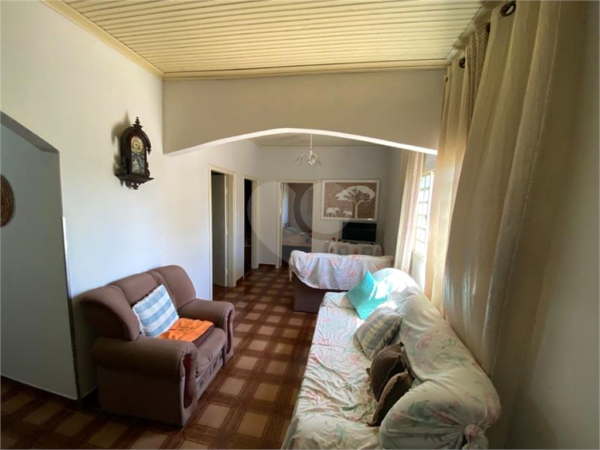 Fazenda/Sítios/Chácaras de 3 quartos, 209m² no bairro Centro, em Borebi