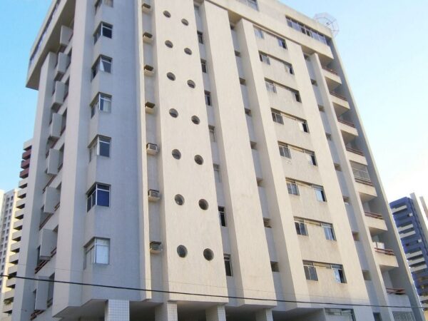 Vende-se apartamento amplo em Manaira, com ótima localização e preço de oportunidade!