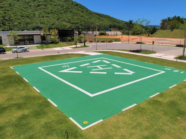 Lotes 300m² no Bairro Planejado com Fiação Subterrânea | Vila Colinas de Camboriú