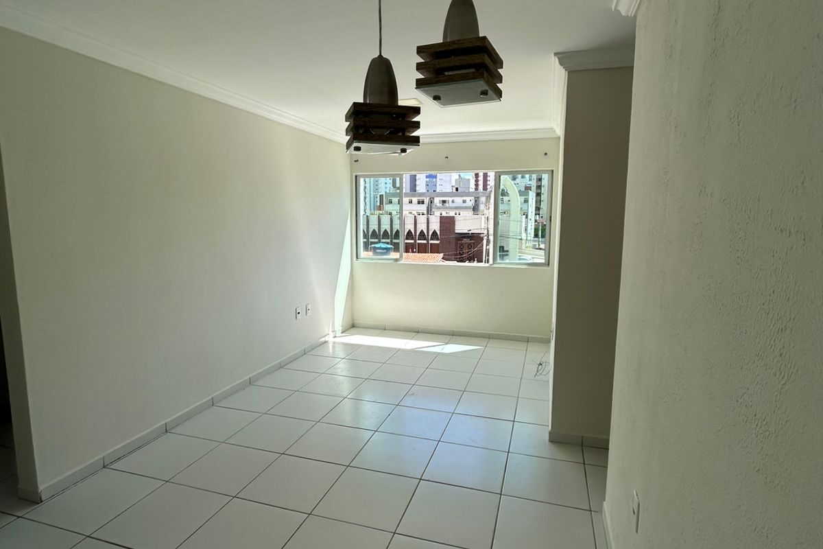 Apartamento localizado no Jardim Oceania