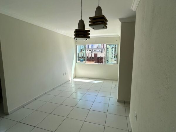 Apartamento localizado no Jardim Oceania
