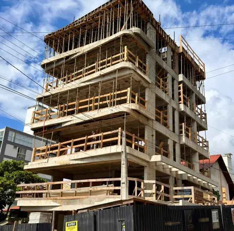 Privilégio de ser 1 de 6! Exclusivo . Edifício Primo. Praia do Quilombo, Penha.1 por andar