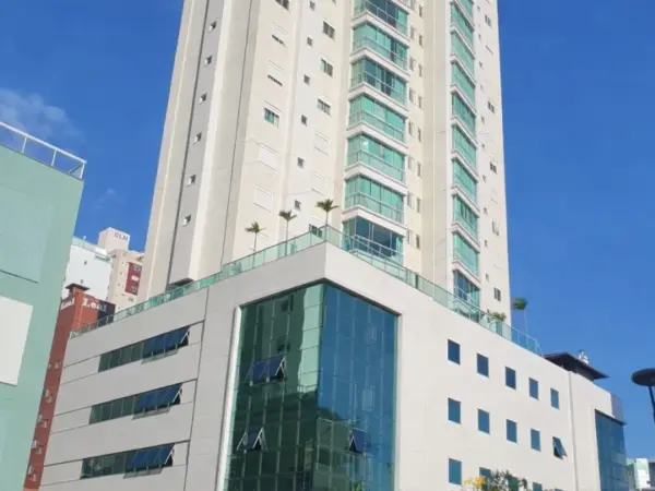 Cobertura Duplex com 260m², 4 Suítes e Lazer de Resort Jardim Atlântico.Balneário Camboriú