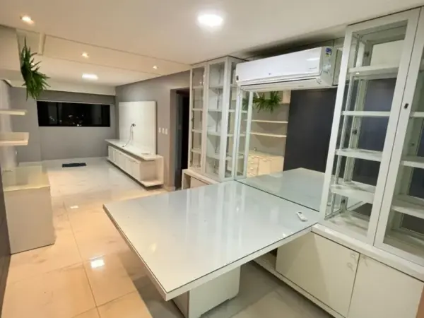Apartamento com 2 Quartos ,.2 Vagas de Garagem para venda no Expedicionários- OPORTUNIDADE